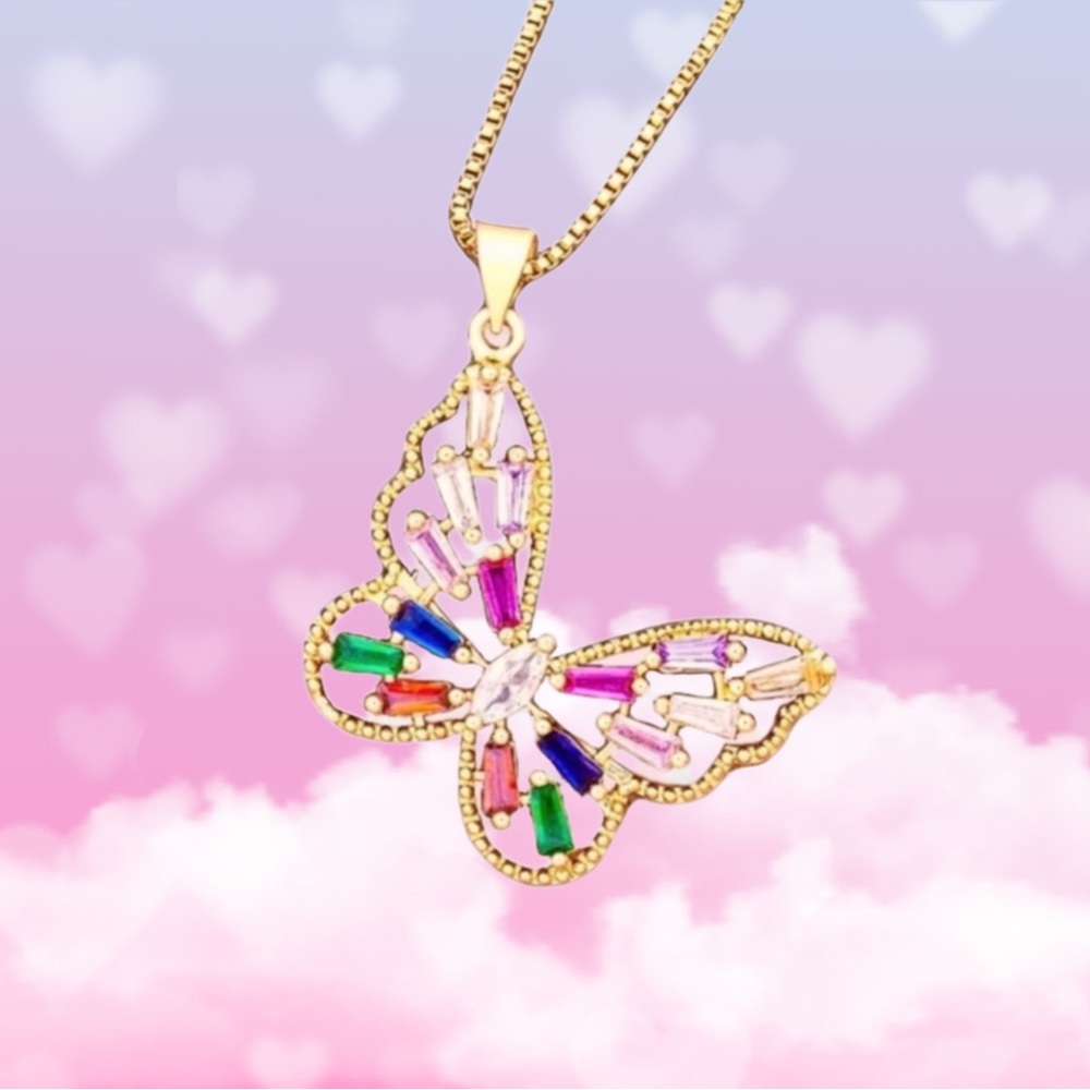 Dreamy Butterfly Pendant Necklace